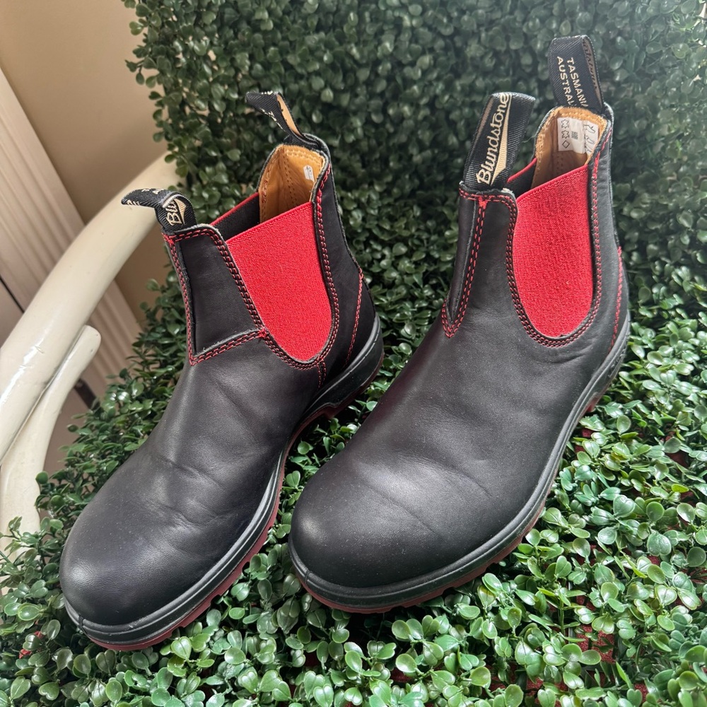 Blundstone Unisex Men's 6.5 (stamped on sole) Women's 8.5 VOLTAN Black/Red NEW - Picture 4 of 9